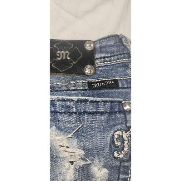Miss Me Womens Size 27 Distressed Embellished 5 Pocket Light Wash Jeans SEE DESC - Picture 10 of 11